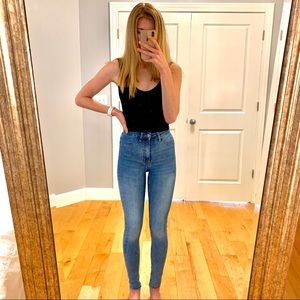 Medium wash Skinny Jeans